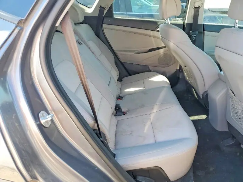 2019 HYUNDAI TUCSON SEL  