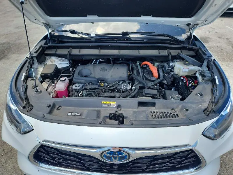 2022 TOYOTA HIGHLANDER HYBRID PLATINUM  