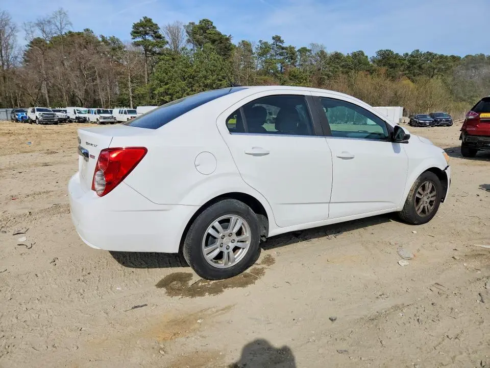 2013 CHEVROLET SONIC LT  