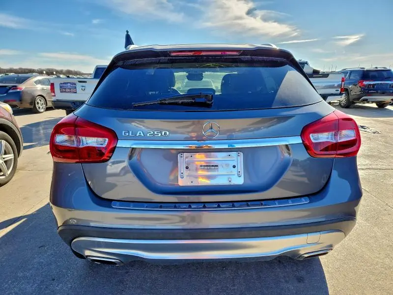 2017 MERCEDES-BENZ GLA 250  