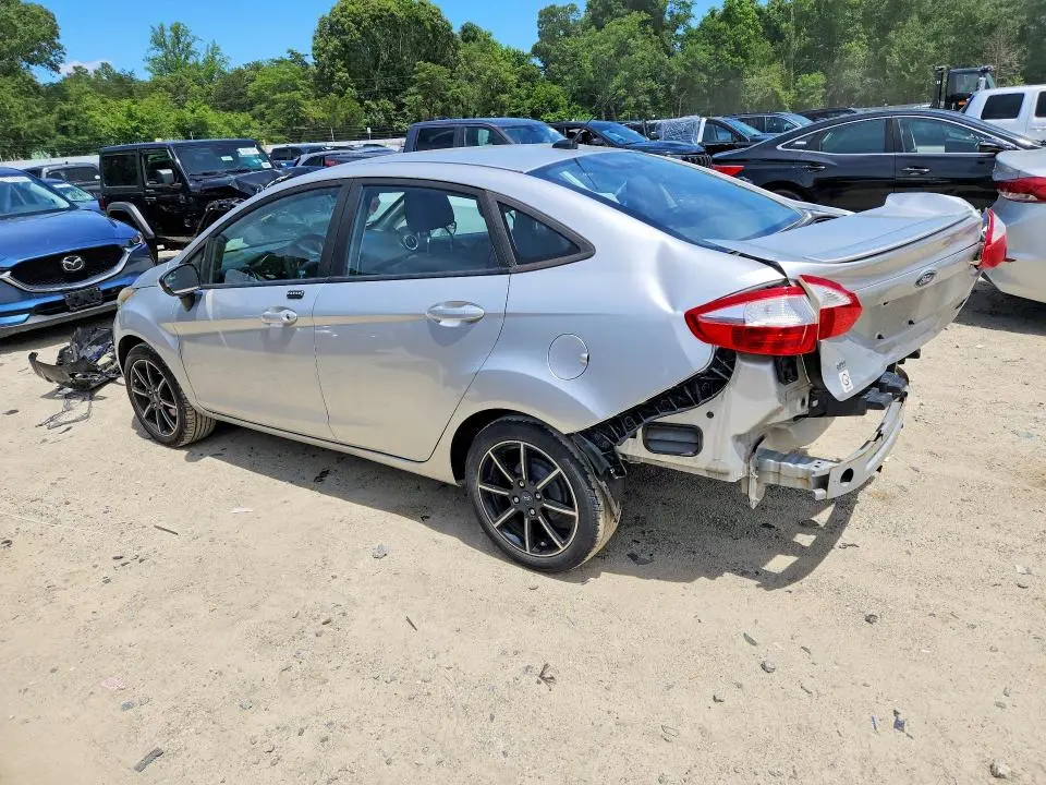 2017 FORD FIESTA SE  