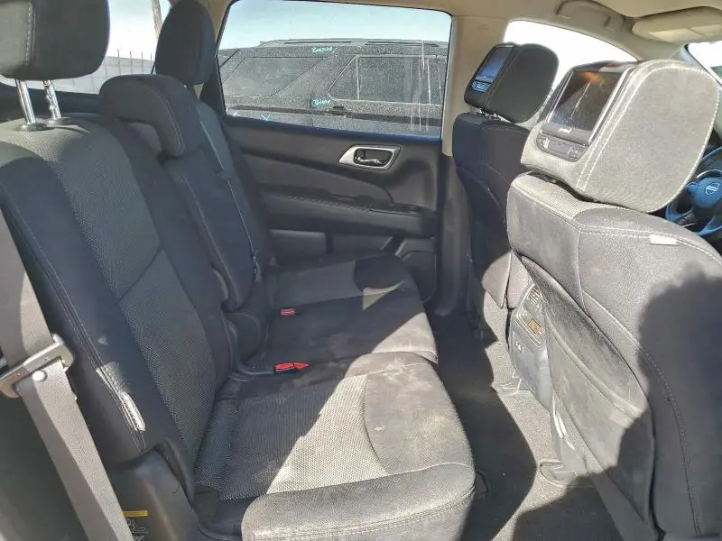 2019 NISSAN PATHFINDER S  