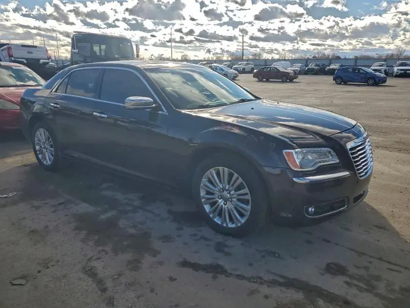 2013 CHRYSLER 300C   