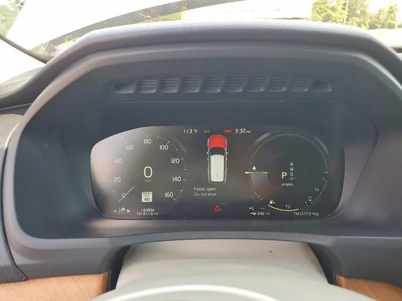 2021 VOLVO XC90 T8 RECHARGE MOMENTUM  