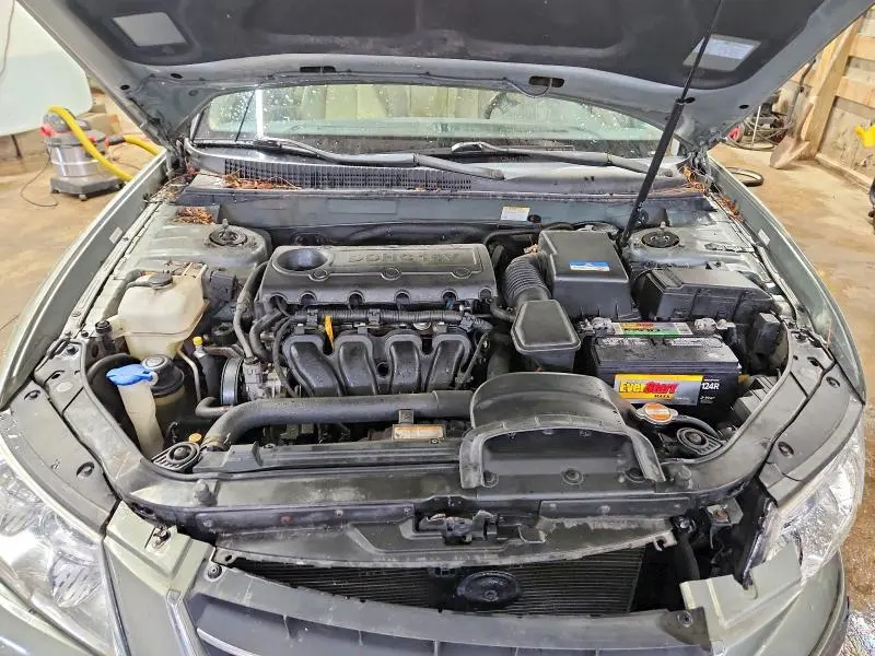 2010 HYUNDAI SONATA GLS  