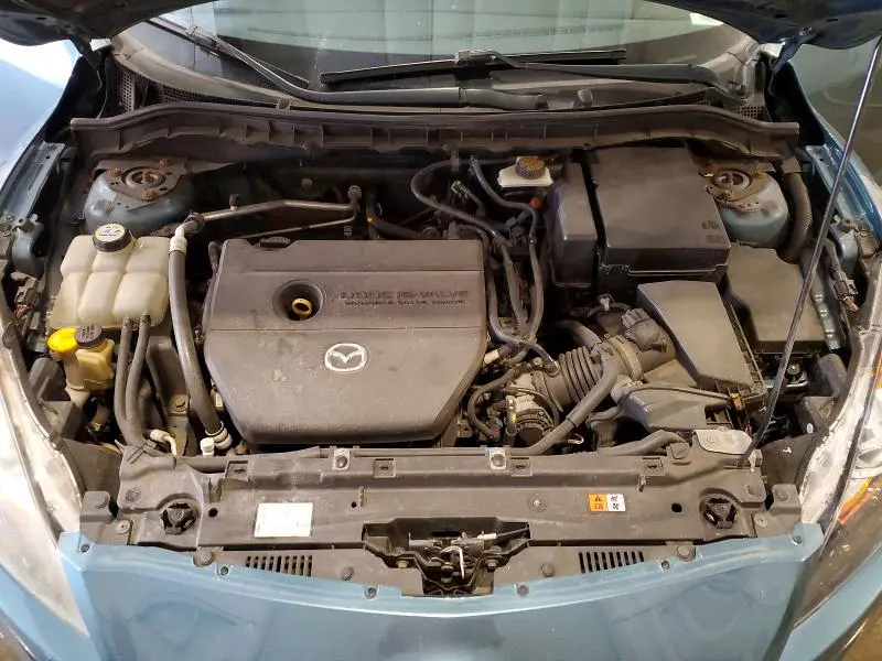 2011 MAZDA 3 S  