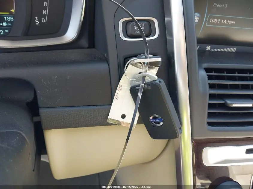 2014 VOLVO XC60 3.2