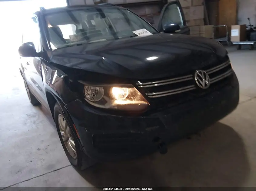 2015 VOLKSWAGEN TIGUAN S