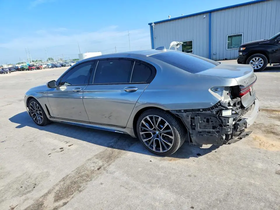 2020 BMW 750 XI  