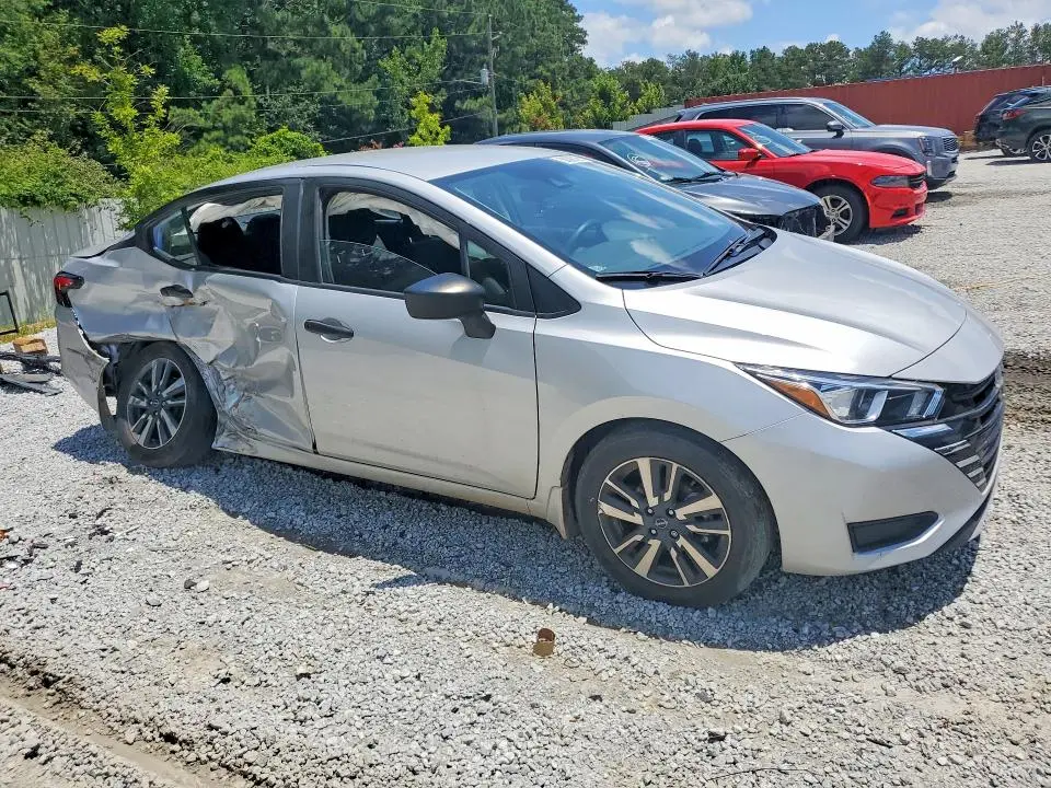 2024 NISSAN VERSA S  