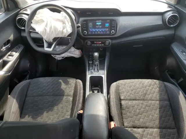 2021 NISSAN KICKS SV  