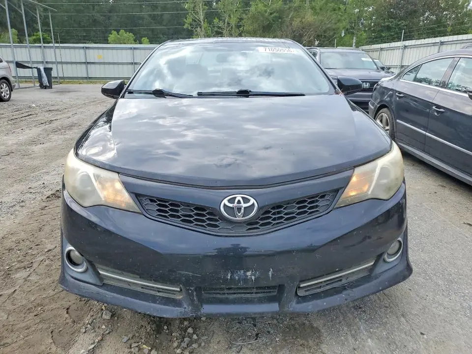 2012 TOYOTA CAMRY SE  