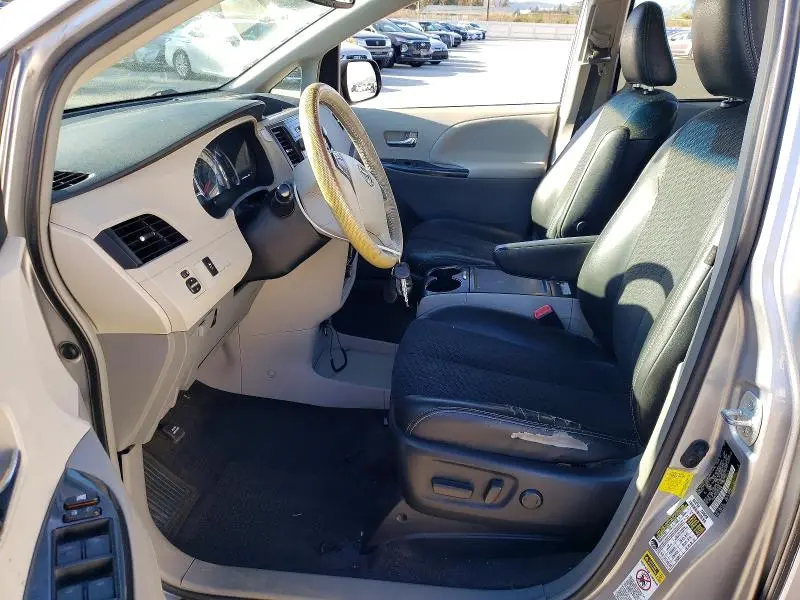 2012 TOYOTA SIENNA SPORT  