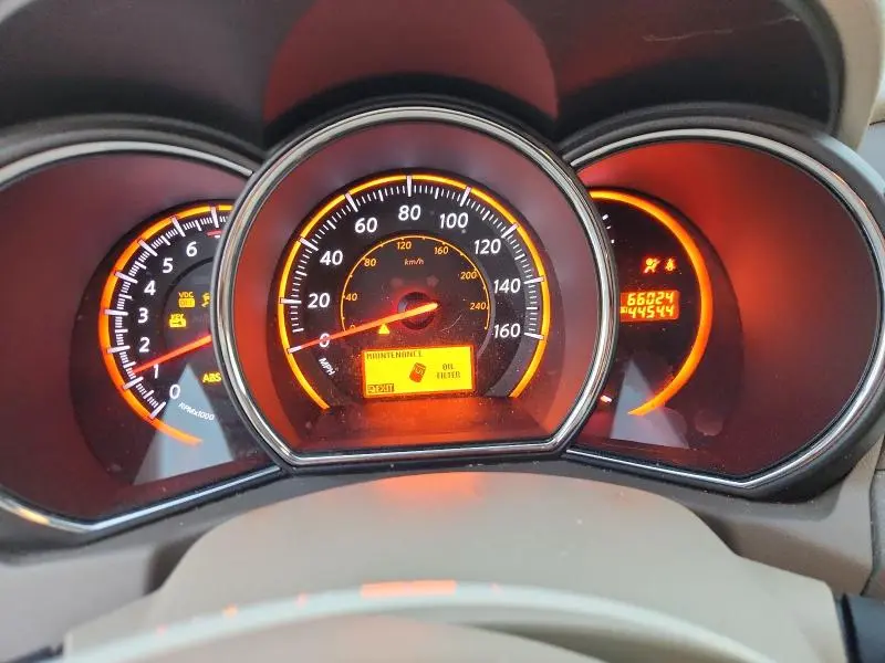 2010 NISSAN MURANO S  