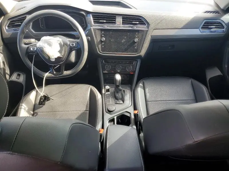 2021 VOLKSWAGEN TIGUAN SE  