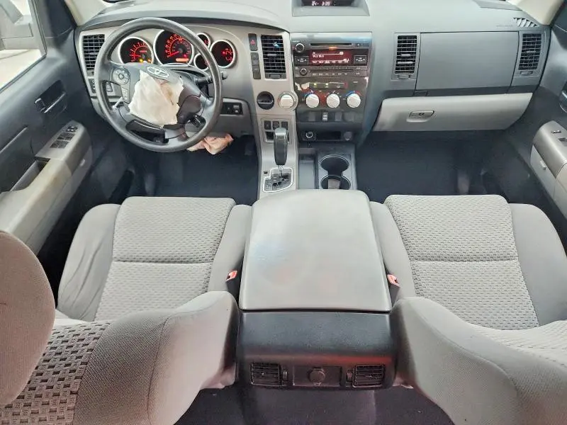 2013 TOYOTA TUNDRA CREWMAX SR5  