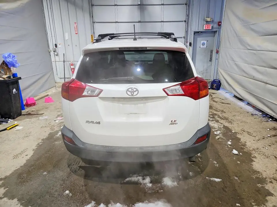 2015 TOYOTA RAV4 LE  