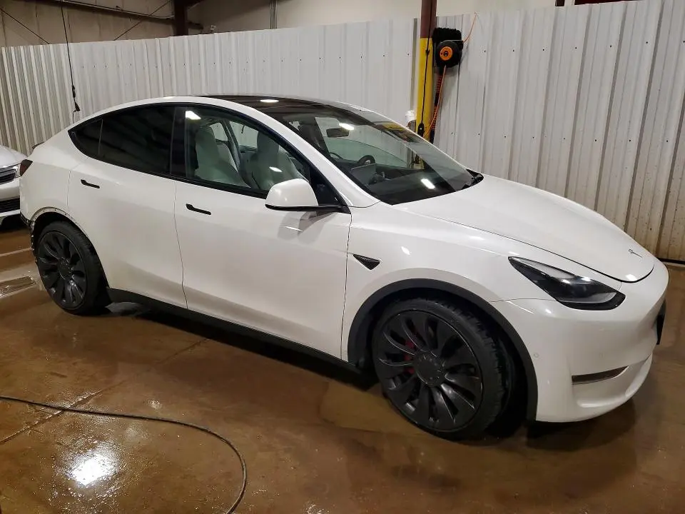 2021 TESLA MODEL Y   
