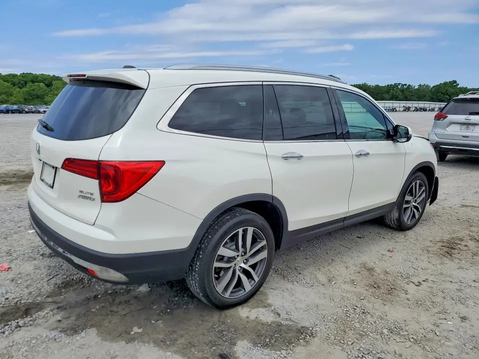 2018 HONDA PILOT ELITE  