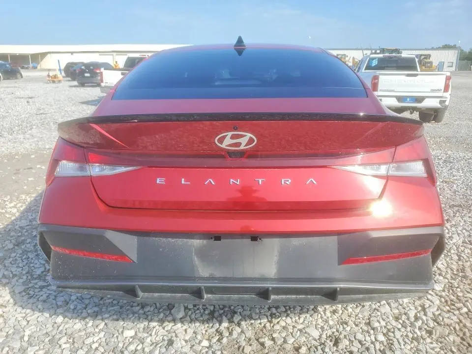 2025 HYUNDAI ELANTRA SEL SPORT  
