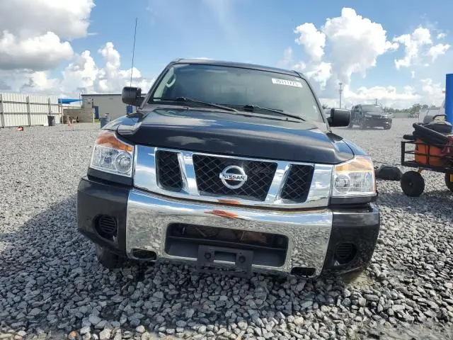 2010 NISSAN TITAN SE  