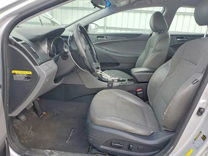 2013 HYUNDAI SONATA SE  