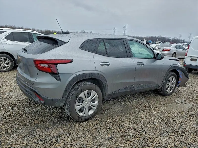 2025 CHEVROLET TRAX LS  