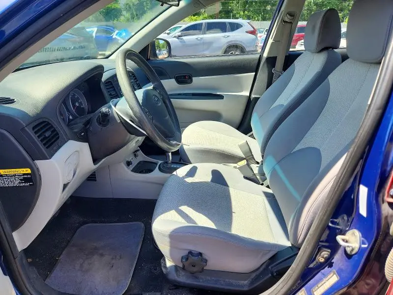 2010 HYUNDAI ACCENT GLS  