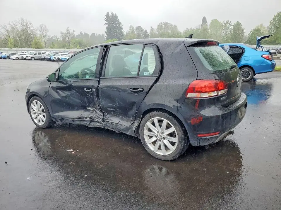 2011 VOLKSWAGEN GOLF   