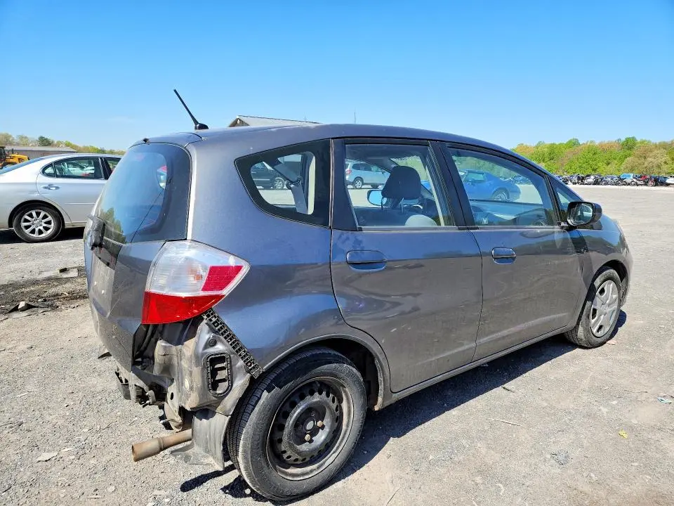 2012 HONDA FIT   