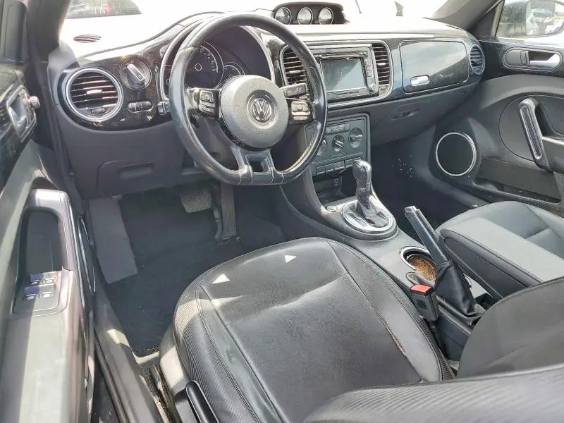 2013 VOLKSWAGEN BEETLE   