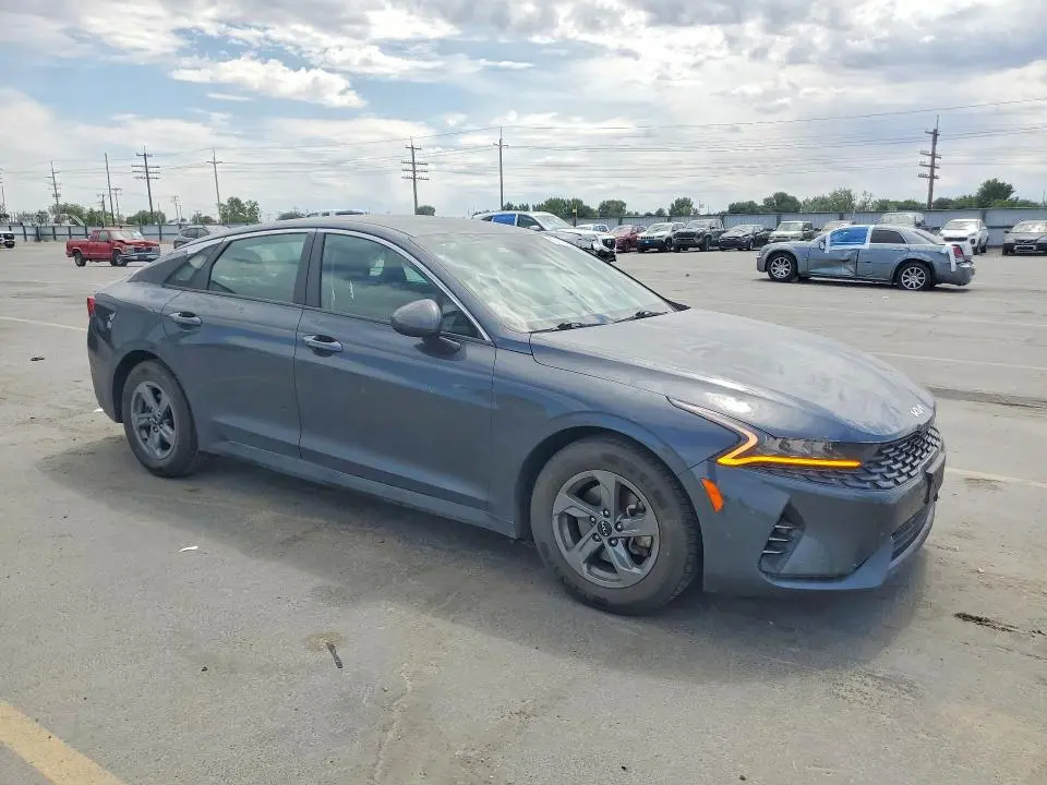 2022 KIA K5 LXS  