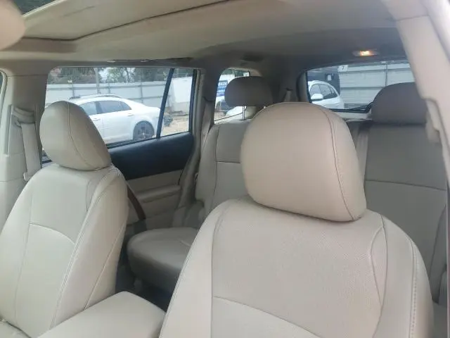 2013 TOYOTA HIGHLANDER LIMITED  