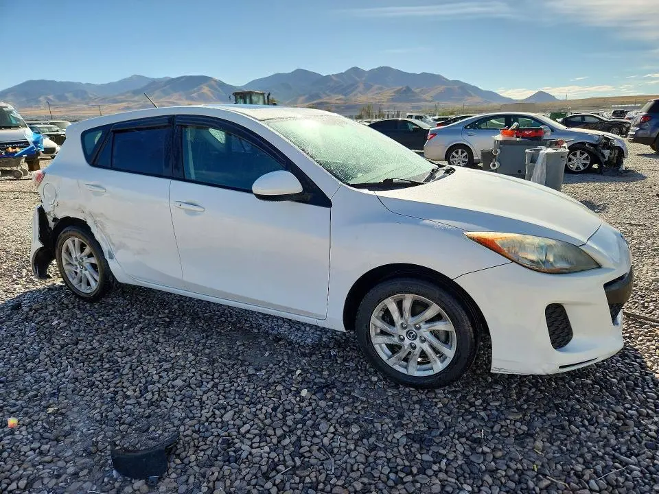 2013 MAZDA 3 I  
