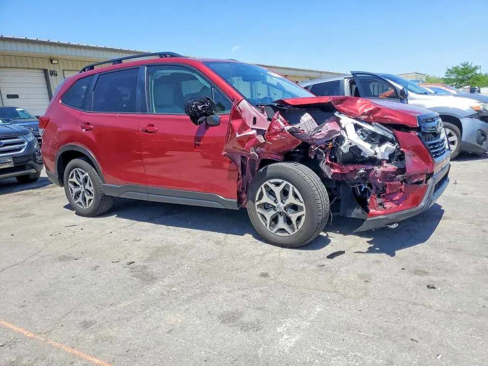 2024 SUBARU FORESTER PREMIUM  