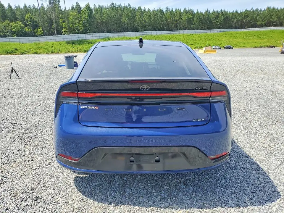 2023 TOYOTA PRIUS XLE  