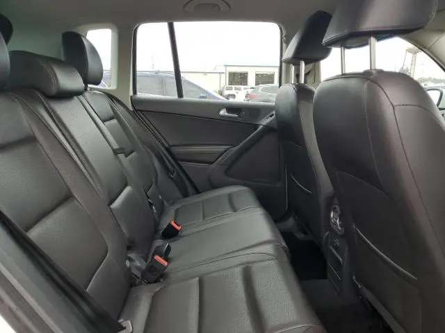 2017 VOLKSWAGEN TIGUAN S  