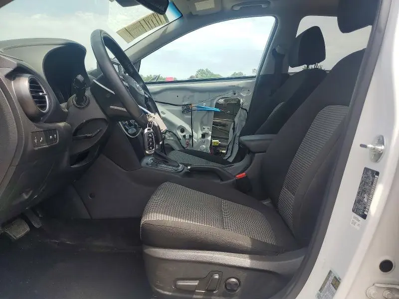 2020 HYUNDAI KONA SEL PLUS  