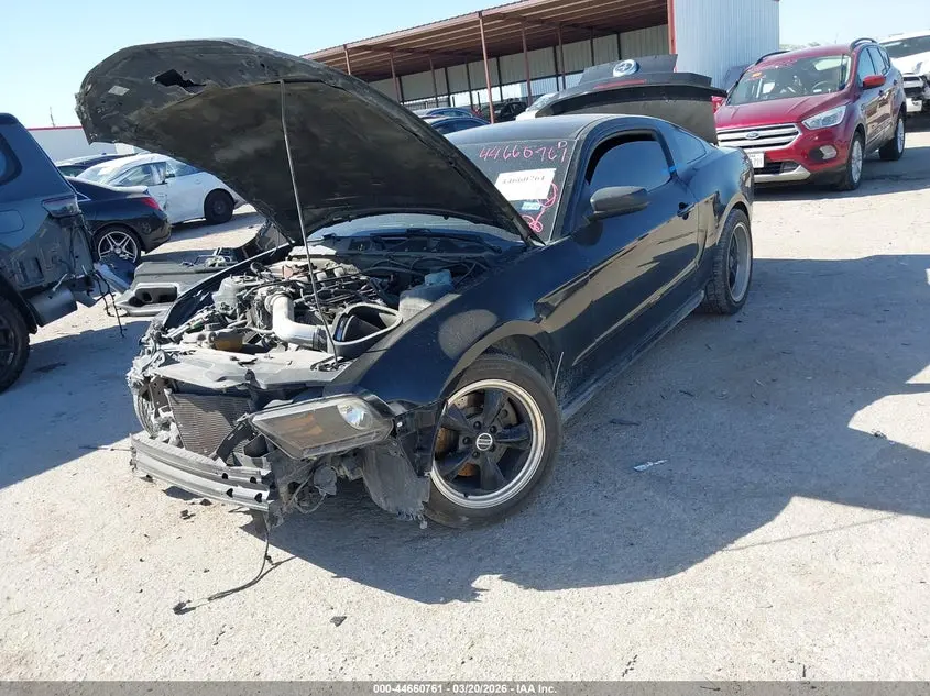 2012 FORD MUSTANG V6