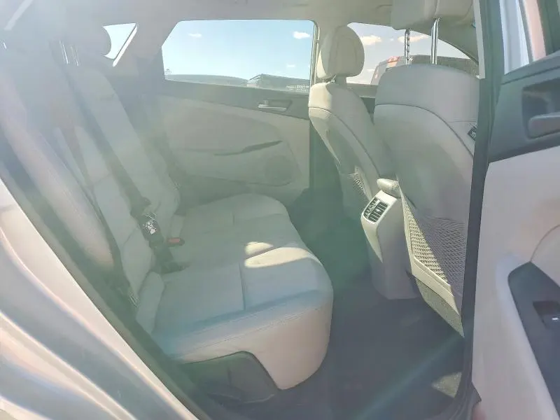 2018 HYUNDAI TUCSON VALUE  