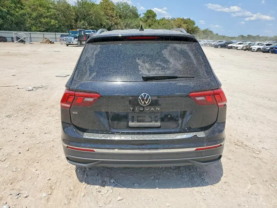 2023 VOLKSWAGEN TIGUAN SE  