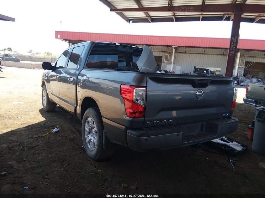 2017 NISSAN TITAN SV
