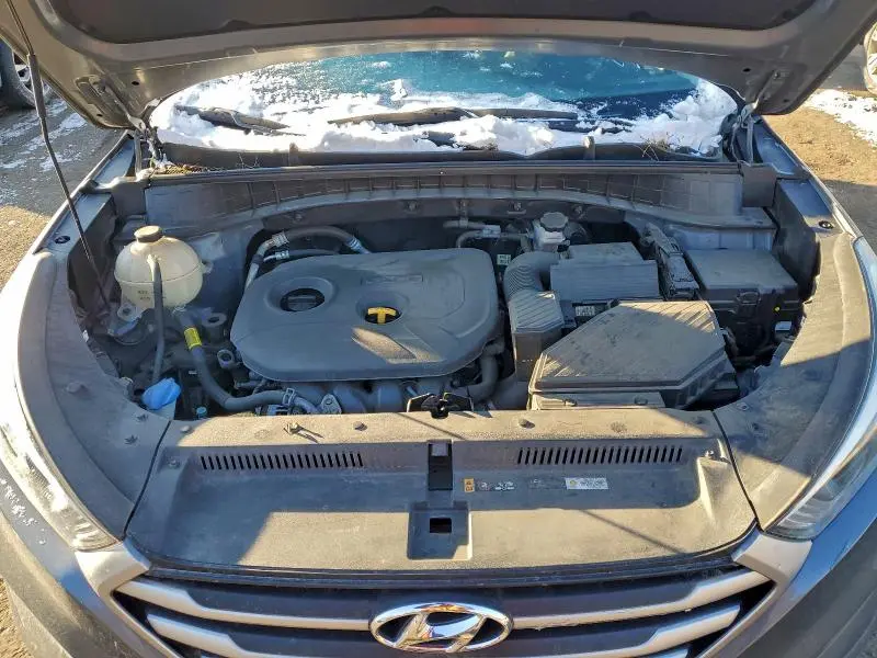 2018 HYUNDAI TUCSON SE  