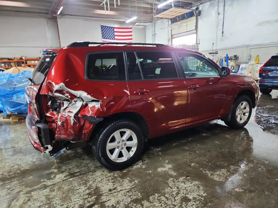 2010 TOYOTA HIGHLANDER SE  