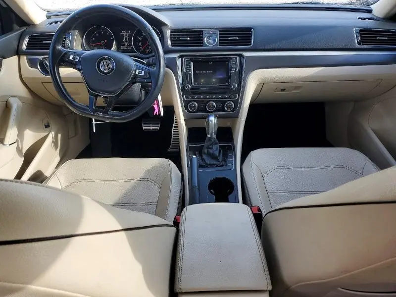 2017 VOLKSWAGEN PASSAT R-LINE  