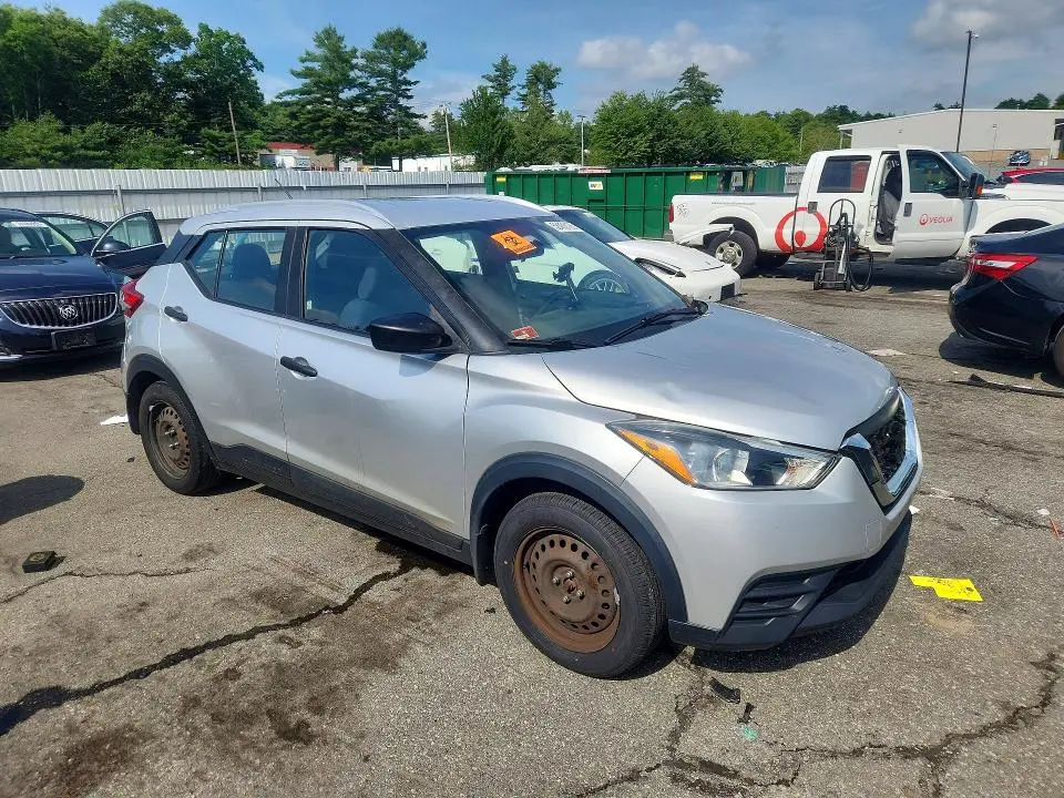 2018 NISSAN KICKS S  
