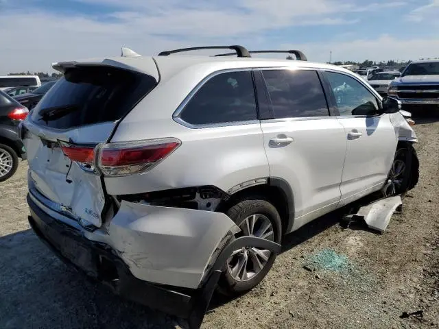 2016 TOYOTA HIGHLANDER LE  