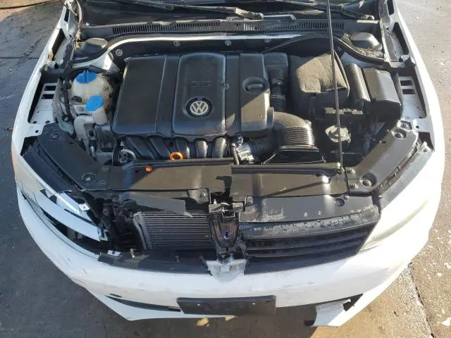 2012 VOLKSWAGEN JETTA SE  