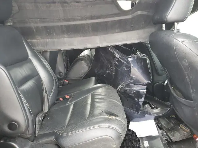 2019 TOYOTA SIENNA SE  
