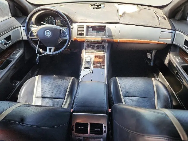 2012 JAGUAR XF PORTFOLIO  